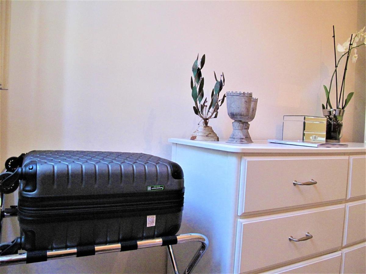 Duchi Di Castro Chic Apartment Rome Bagian luar foto