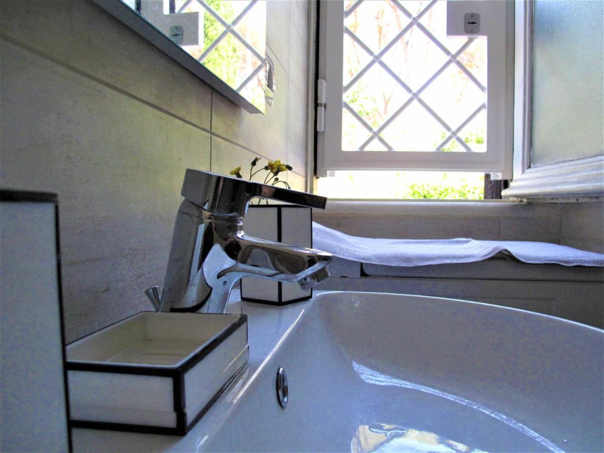 Duchi Di Castro Chic Apartment Rome Bagian luar foto